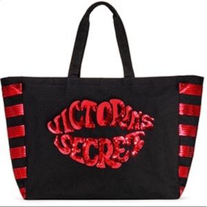 Victoria’s Secret Weekender Tote